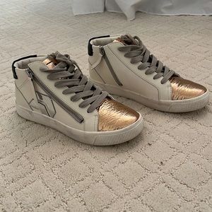 Dolce Vita high tops with rose gold detail and zippers! Size 6.5